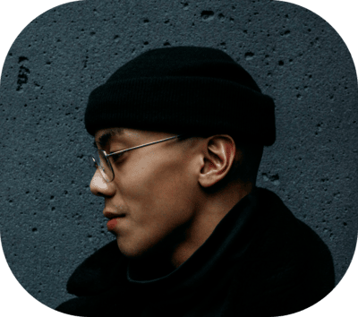 a man wearing a hat